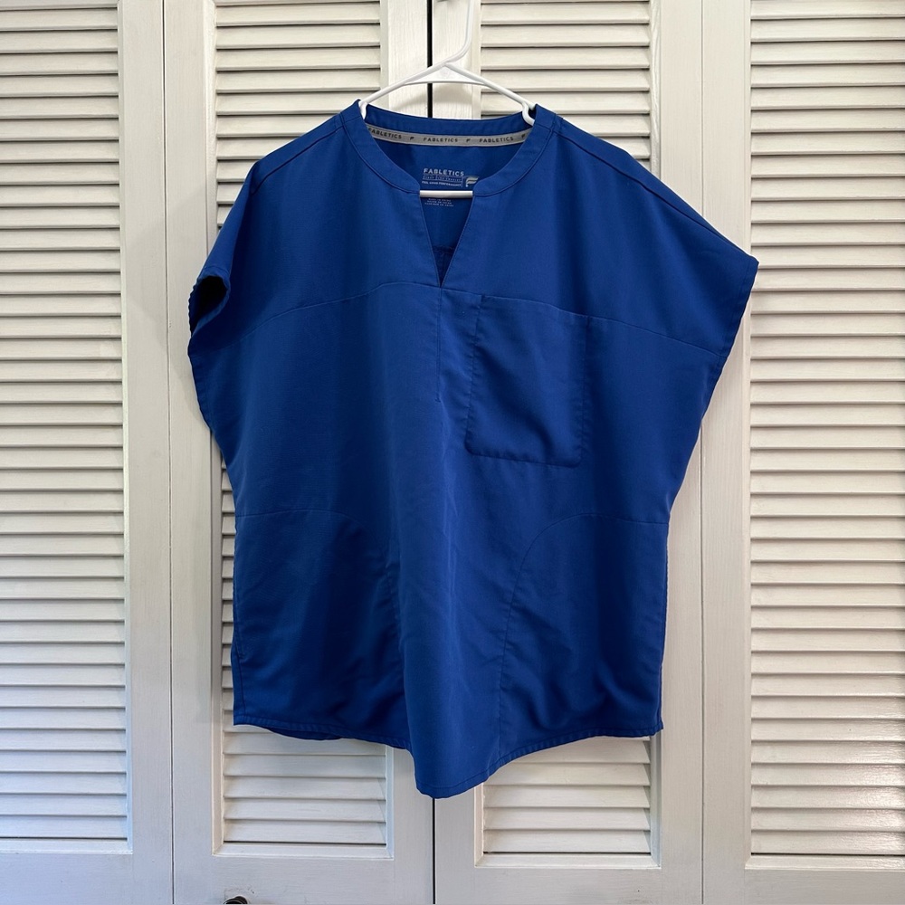 Fabletics Royal Blue Mandala Scrub Top XL